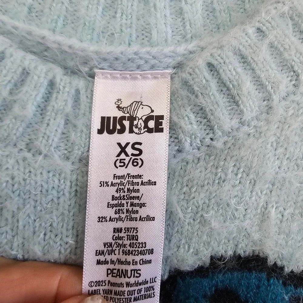 Justice Girls Snoopy Peanuts Sledding Fuzzy Knit Sweater Light Blue XS‎ 5/6